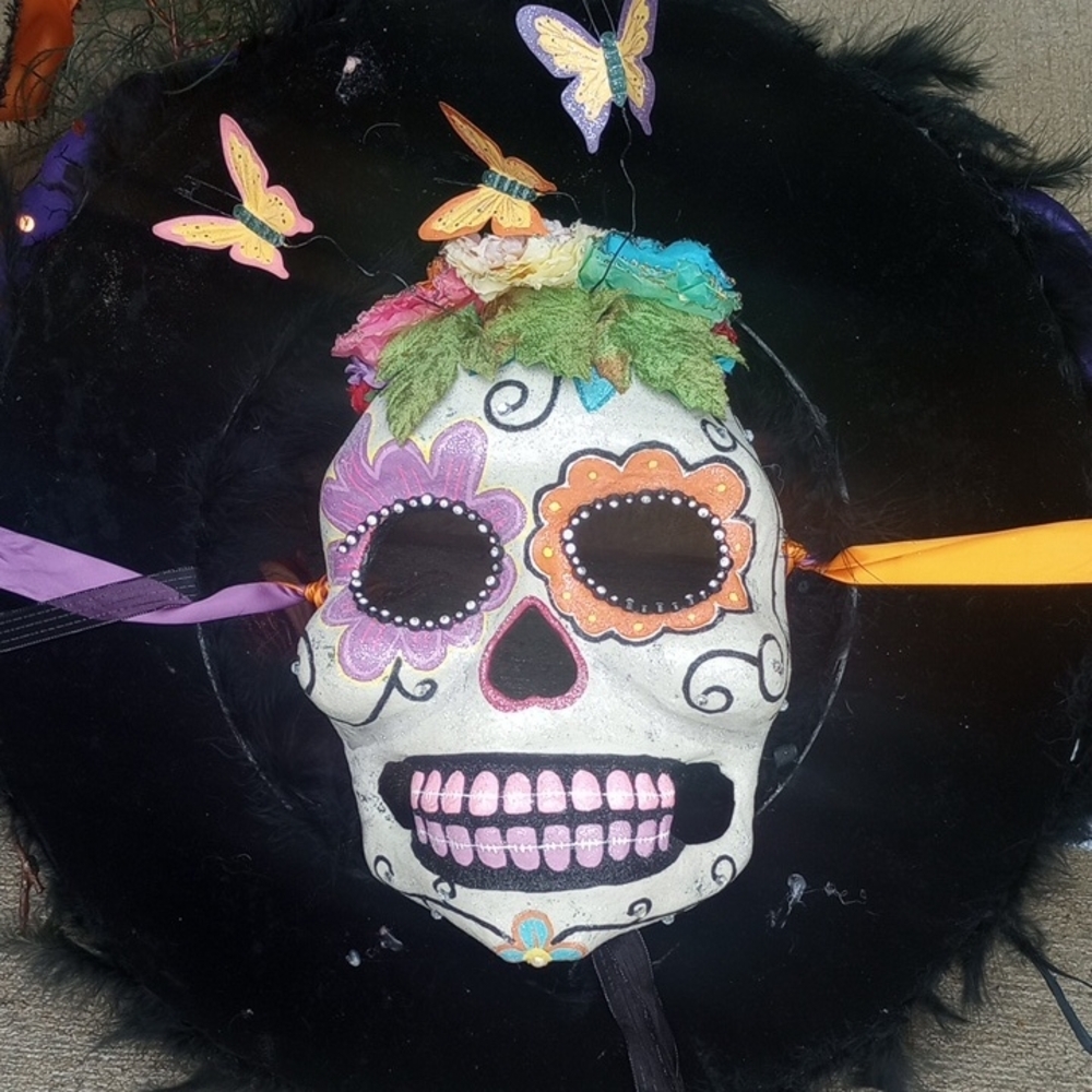 Halloween Skull Mask With Bling And Flowers - Picture 1 of 7